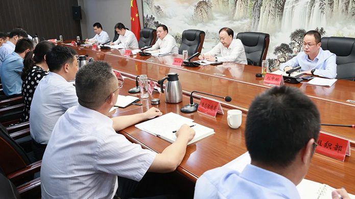郭超主持召开书记办公会专题研究农业条线工作时强调-加强研究调度-深化改革赋能-推动农业农村工作不断取得新成效.jpg