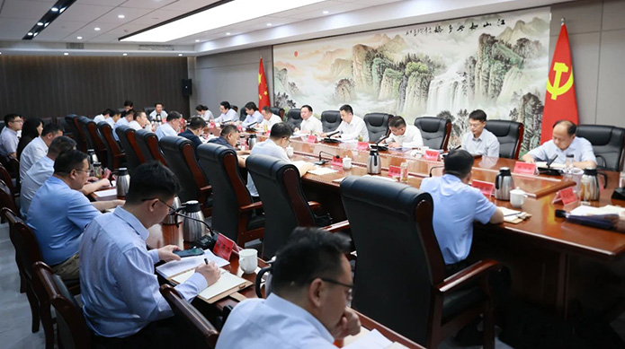 郭超主持召开县委书记办公会